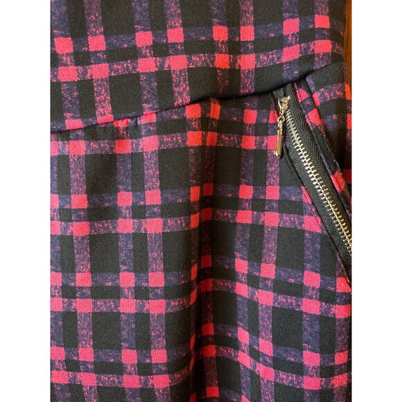 ShoSho Pull On Pants w/ Front Zipper Detail and Nice Deep Pocket - Picture 2 of 3